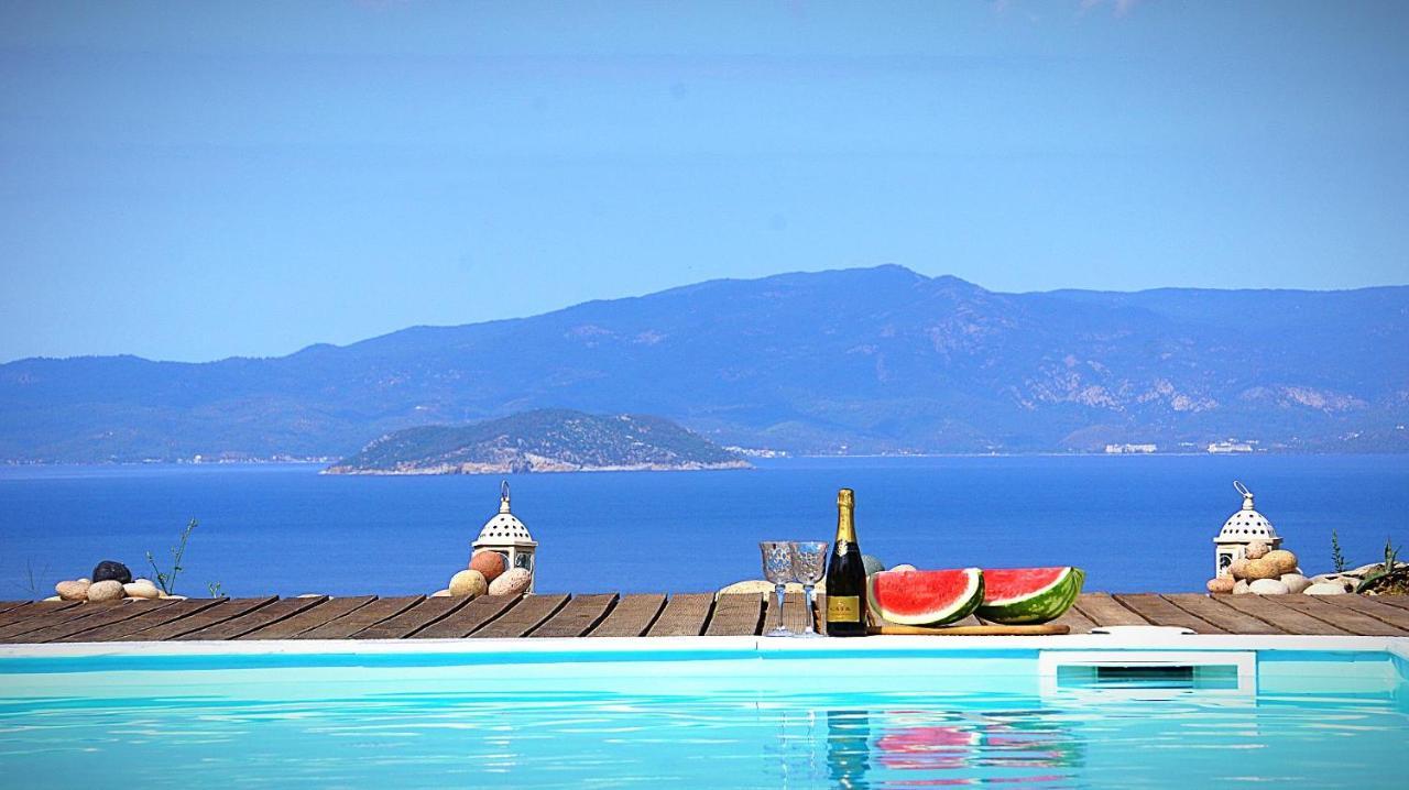 Villa Freebird Vip Bachelor Party & Wedding Events Pefkochori Exterior foto
